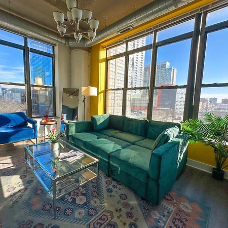Bright 2Br Luxury Corner Suite With Optional Parking Sleeps 6 Guests Near Mccormick Place And Soldier Field Chicago Exteriör bild