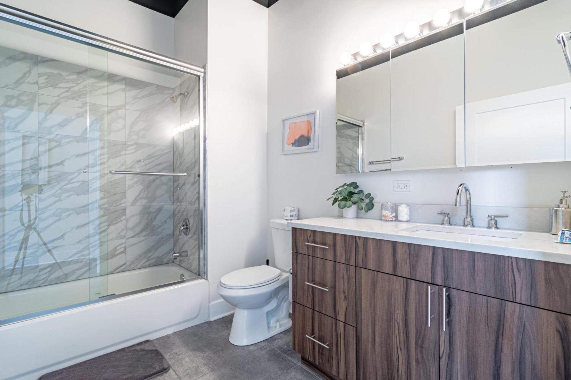 Bright 2Br Luxury Corner Suite With Optional Parking Sleeps 6 Guests Near Mccormick Place And Soldier Field Chicago Exteriör bild